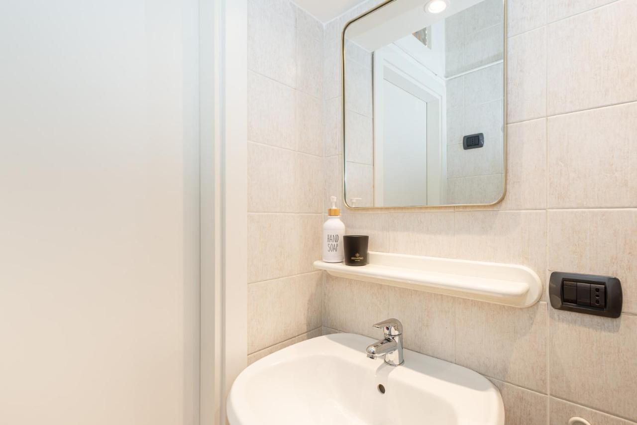Cozy Studio In Old Town Apartment Como Exterior foto